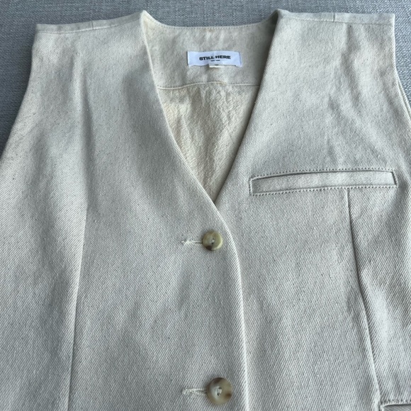 Still Here Ludlow Vest - Picture 7 of 9
